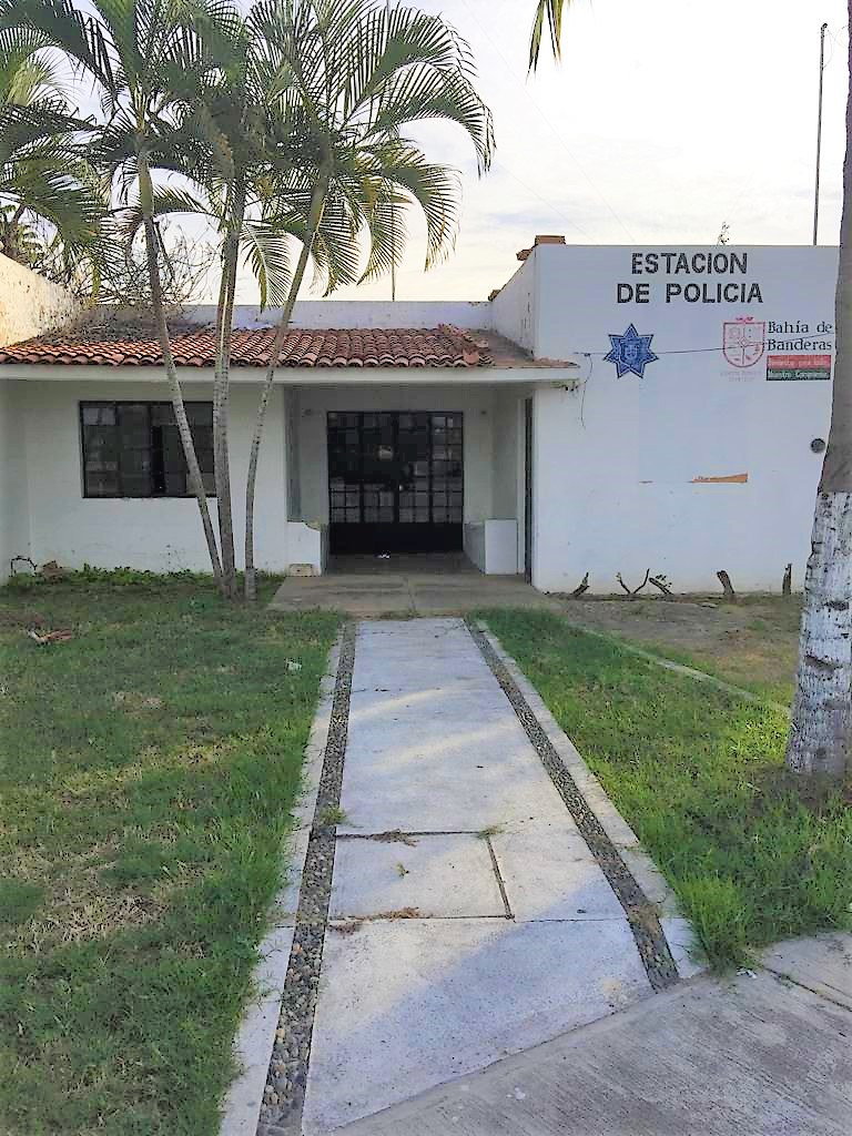 Rehabilitación en conjunto de estación de policía en Punta Mita